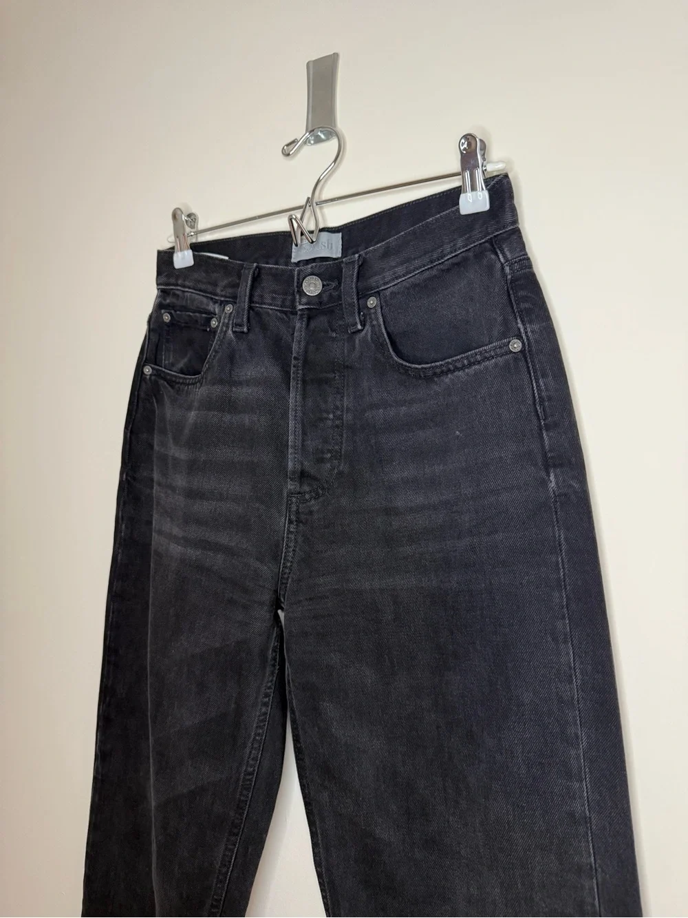 Boyish revolve ziggy